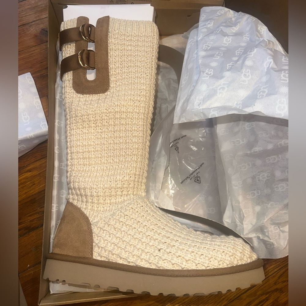 UGG Women's Cream and Tan Knotted Soleil - Picture 2 of 5